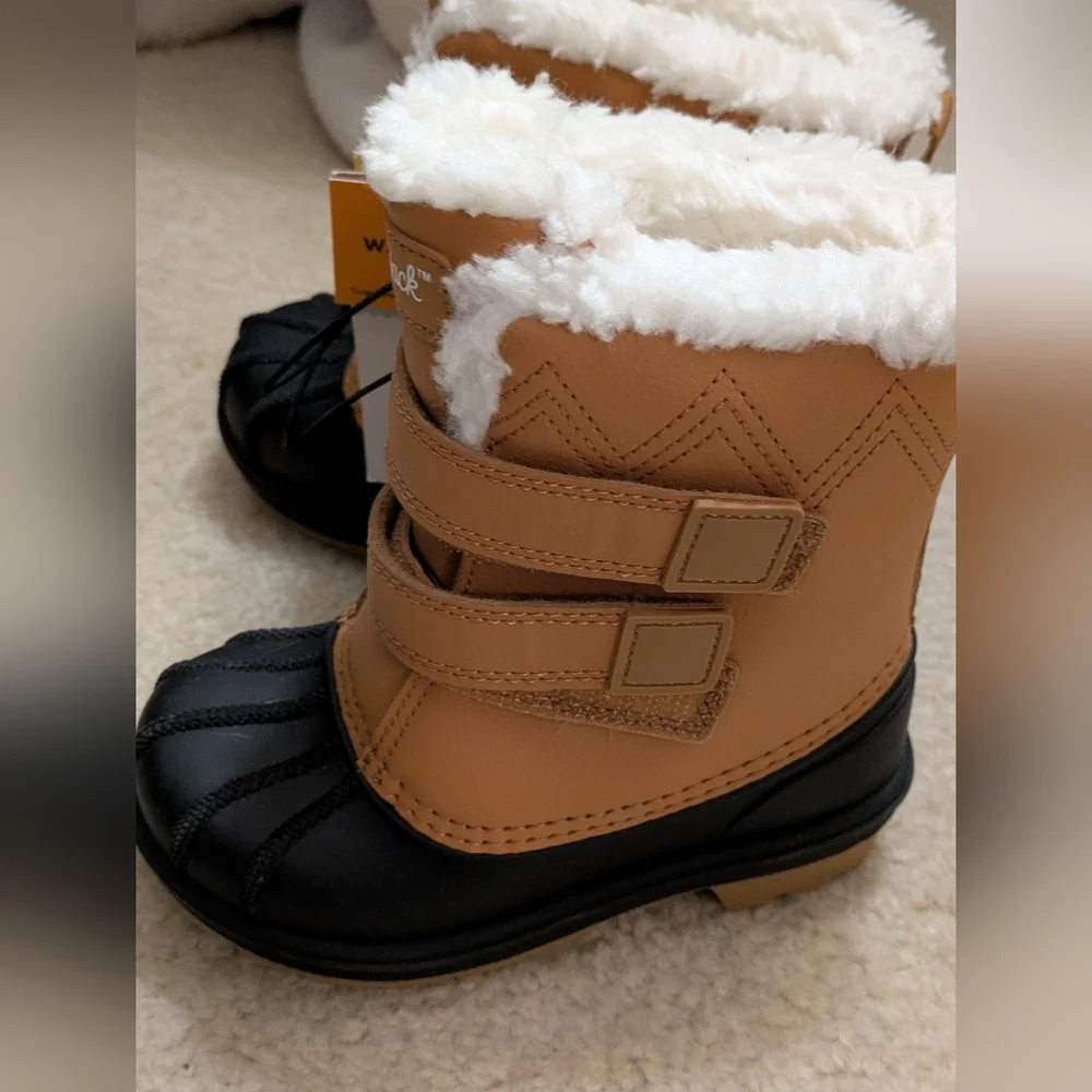 Cat & Jack Tan and Black Kids' Boots 7 NWT
